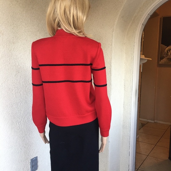 St. John collection cherry/black sweater size S - Picture 3 of 12